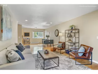 Photo #4: 22107054 Listing 