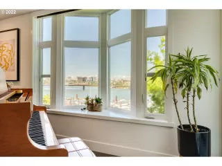 Photo #4: 22107658 Listing 