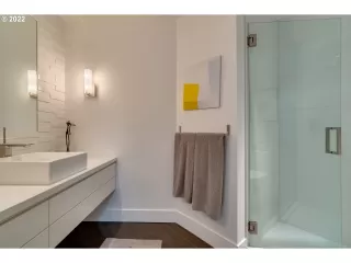 Photo #6: 22107658 Listing 