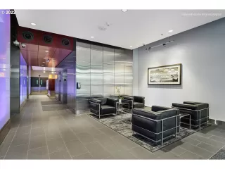 Photo #3: 22108177 Listing 