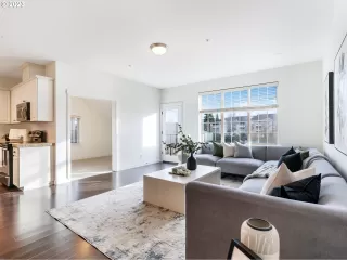 Photo #4: 22108631 Listing 