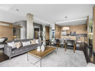 Photo #3: 22108975 Listing 