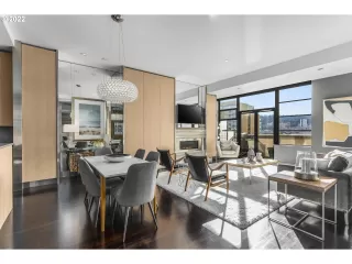 Photo #4: 22108975 Listing 