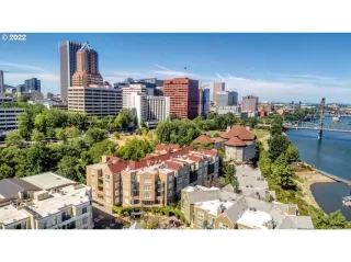 Photo #2: 22109785 Listing 