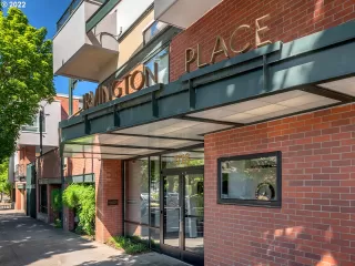 Photo #1: 22109945 Listing