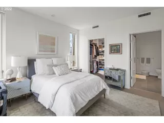 Photo #1: 22110857 Listing 