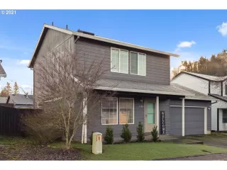 Photo #2: 22112718 Listing