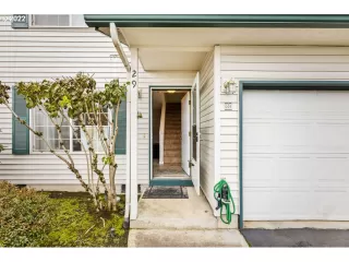 Photo #2: 22113084 Listing