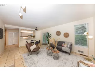 Photo #3: 22114107 Listing 