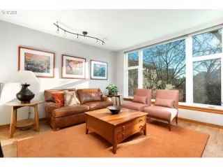 Photo #1: 22115752 Listing