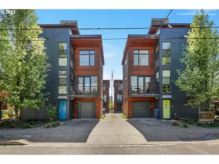 More Details about MLS # 22117140 : 522 NE SACRAMENTO ST