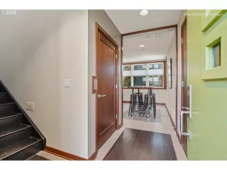 Photo #3: 22117140 Listing 