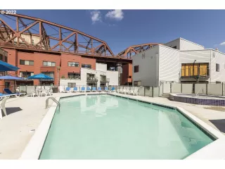 Photo #2: 22118485 Listing