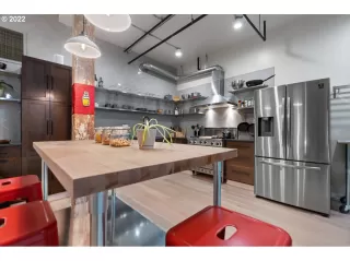 Photo #6: 22118868 Listing 