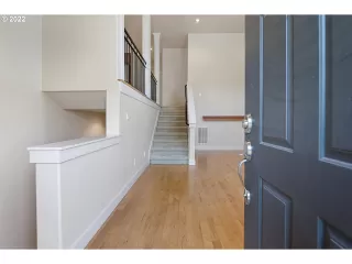 Photo #4: 22119419 Listing 