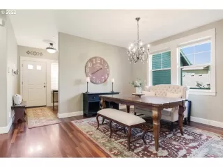 Photo #4: 22120647 Listing 