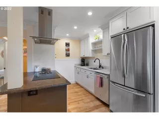 Photo #6: 22121534 Listing 