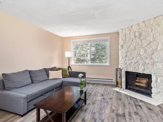 Photo #5: 22121712 Listing 