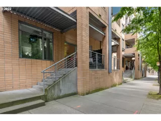 Photo #1: 22121788 Listing