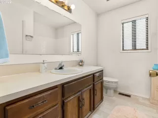 Photo #2: 22121879 Listing