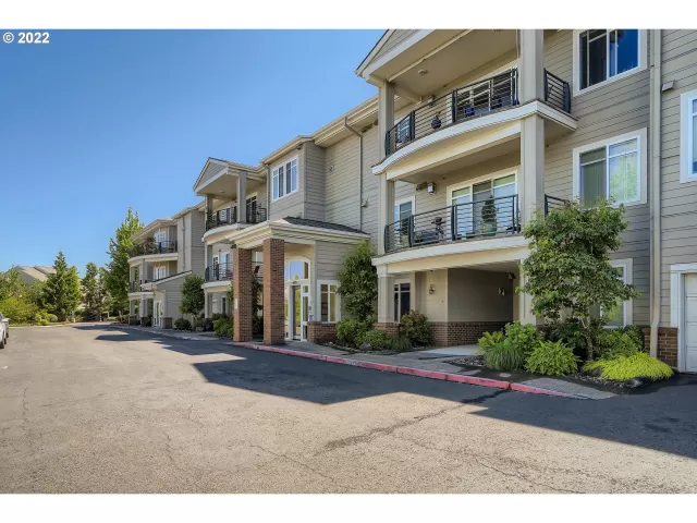 MLS: 22122416 Condo For Sale