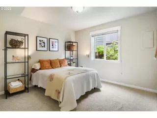 Photo #4: 22123143 Listing 