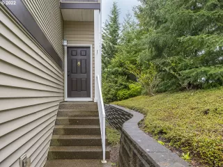 Photo #2: 22123678 Listing 