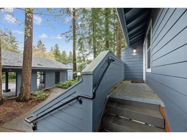 MLS: 22123782 Condo For Sale