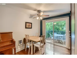 Photo #2: 22124128 Listing 