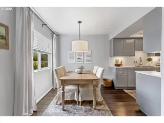 Photo #4: 22124872 Listing 