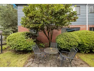 Photo #2: 22124885 Listing