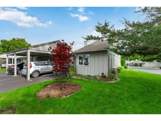 MLS: 22125404 Condo For Sale