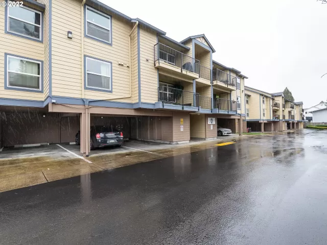 MLS: 22125412 Condo For Sale