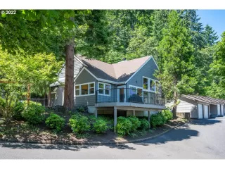 Photo #2: 22126947 Listing