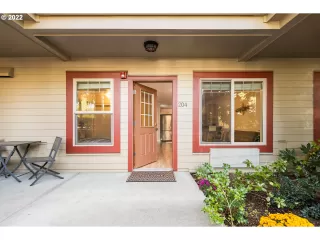 Photo #2: 22128160 Listing