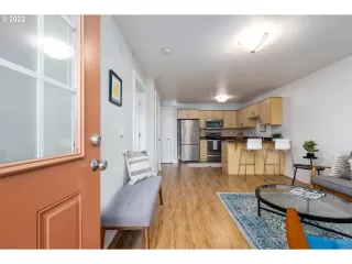 Photo #3: 22128160 Listing