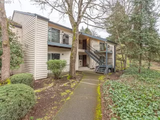 Photo #1: 22129032 Listing