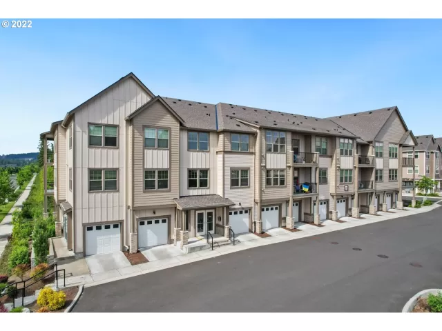 MLS: 22129253 Condo For Sale