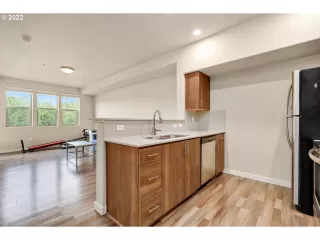 Photo #4: 22129253 Listing 