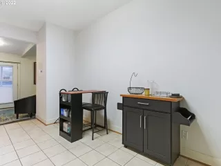 Photo #3: 22130486 Listing 