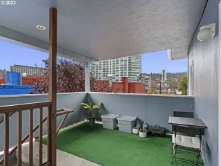 Photo #6: 22130486 Listing 