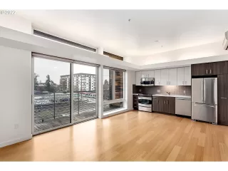 Photo #1: 22132554 Listing