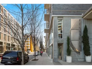 Photo #2: 22132695 Listing