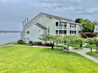 Photo #1: 22135358 Listing