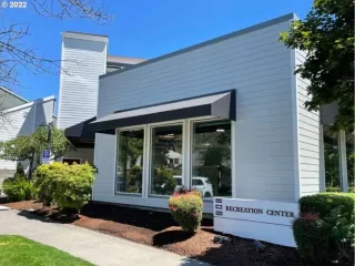 Photo #2: 22135358 Listing