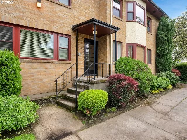 MLS: 22135408 Condo For Sale