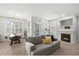 Photo #3: 22135715 Listing