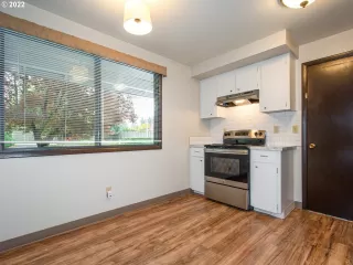 Photo #4: 22136575 Listing 