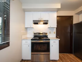 Photo #5: 22136575 Listing 