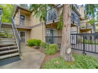 Photo #1: 22137050 Listing